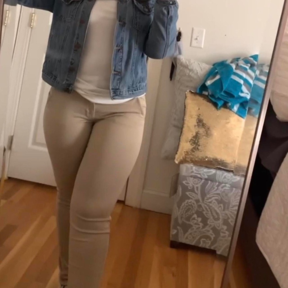 American Eagle Mid-Rise Stretch Skinny Khaki Pants